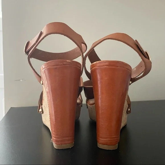 Limelight Wedge Sandals - Picture 4 of 5